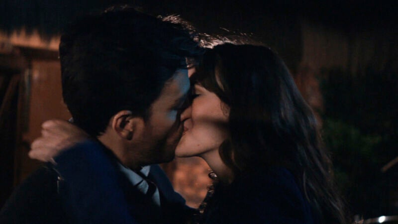 Julia y Pablo se besan por primera vez