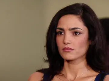 Rosario, emocionada con Alejandro, su abogado Rosario, emocionada con Alejandro, su abogado