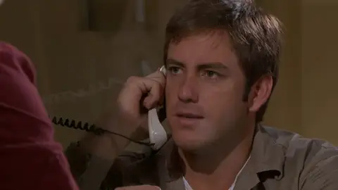 Rodrigo: "Yo no estoy loco, pierdes el tiempo" Rodrigo: "Yo no estoy loco, pierdes el tiempo"