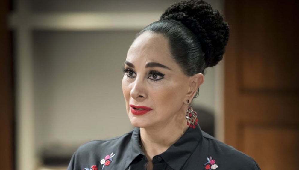Susana Dosamantes es Gloria