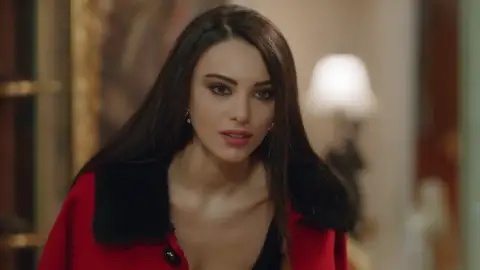 Bahar pone en marcha su plan maléfico contra Elif Bahar pone en marcha su plan maléfico contra Elif