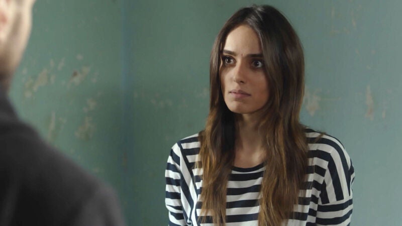 Metin se está enamorando poco a poco de Nilüfer