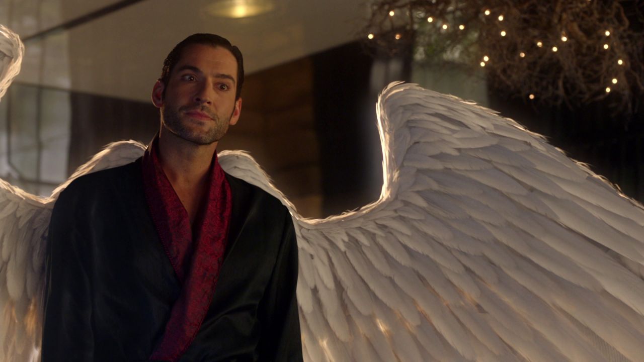 Lucifer quiere que alguien le corte