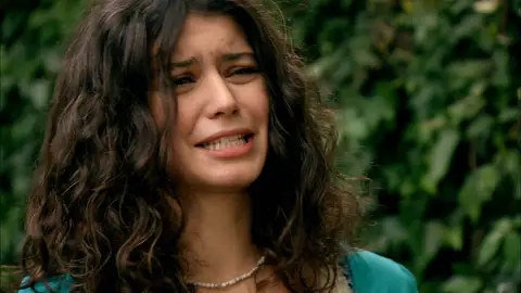 Fatmagül, enfadada Fatmagül