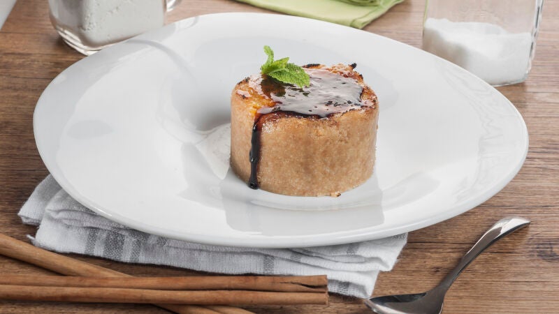 Vaso de galleta y crema catalana