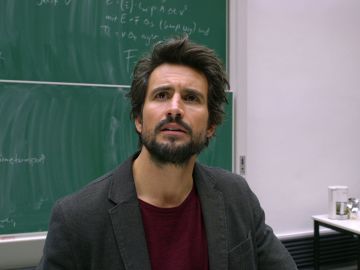 Einstein - Temporada 2 - Capítulo 9: Isobaras Einstein - Temporada 2 - Capítulo 9: Isobaras