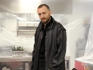 Metin, el antagonista de 'Amor de contrabando' se convierte en protagonista  Metin, el antagonista de 'Amor de contrabando' se convierte en protagonista