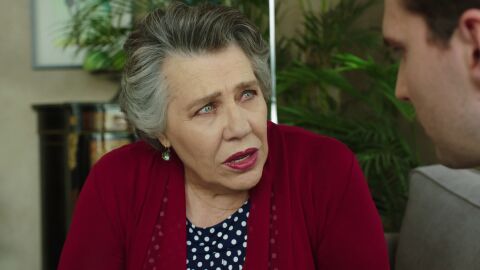 Nedret quiere manipular las pruebas de ADN del hijo de Ipek