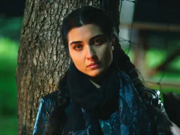 Elif Denizer Elif Denizer