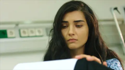 Elif Denizer Amor de contrabando