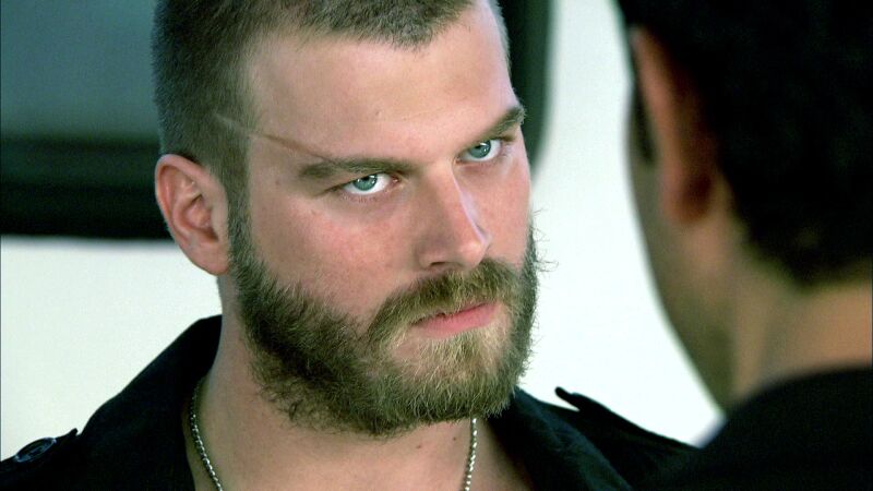 El nieto de Ramiz quiere matar a su abuelo