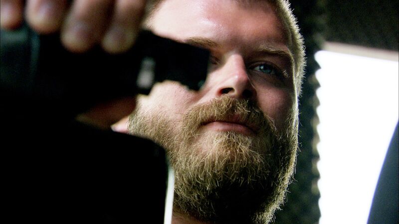 Kenan manipula al nieto de Ramiz para que mate a su abuelo