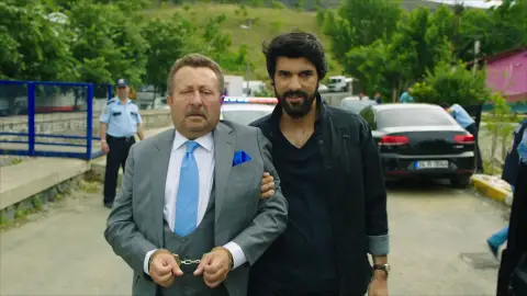 Tayar, detenido Amor de contrabando