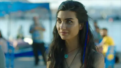 Elif Denizer Amor de contrabando