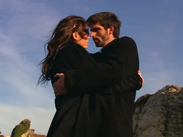 Boran y Sila se reconcilian Boran y Sila se reconcilian