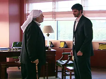 Ni el clan ni su padre confían en Boran Ni el clan ni su padre confían en Boran