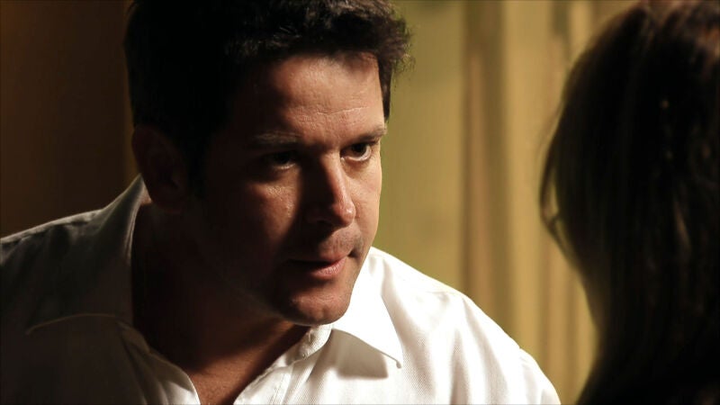 La proposición de Tifón que Carmina no se espera