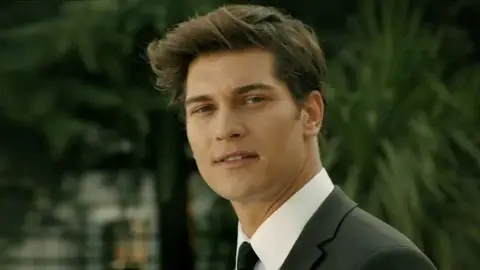 Yaman, protagonista de 'Medcezir' Yaman, protagonista de 'Medcezir'
