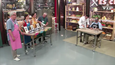 David de Jorge hace su primera cata a ciegas en 'El sabor es ciego VIP' El sabor es ciego VIP