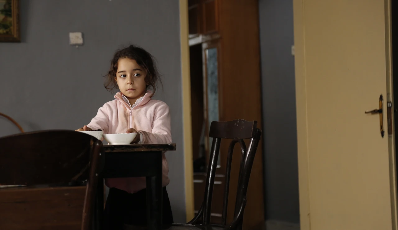 Beren Gökyildiz, la niña turca que ha cautivado a medio mundo como Melek en 'Madre'