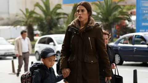Cansu Dere y Beren Gökyildiz en 'Madre' Cansu Dere y Beren Gökyildiz en 'Madre'