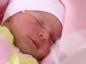 Narin tiene a su bebé Narin tiene a su bebé
