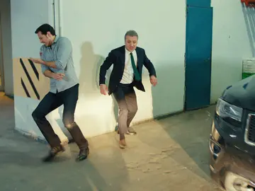 Unos desconocidos asaltan a Kenan y Selim en el garaje Unos desconocidos asaltan a Kenan y Selim en el garaje