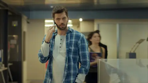 Ali, el periodista Madre