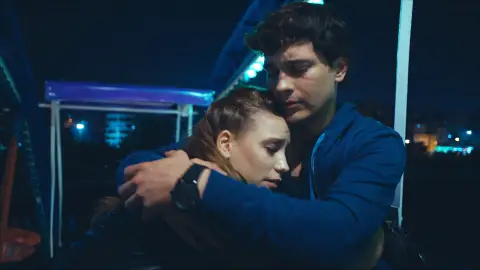 Amor entre Mira y Yaman Medcezir