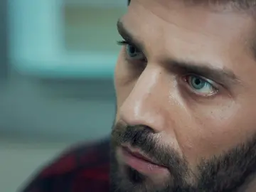 Ali: "Gonül, sé que eres la madre biológica de Zeynep" Ali: "Gonül, sé que eres la madre biológica de Zeynep"