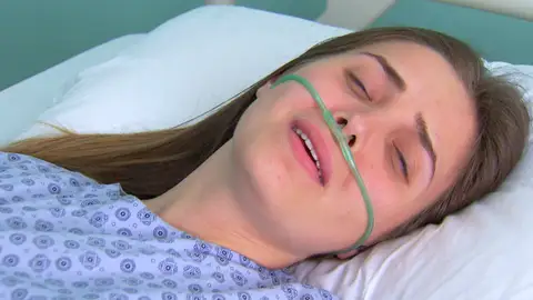 Melek a Ayse: "Lleva a Elif con su padre" Melek a Ayse: "Lleva a Elif con su padre"