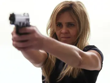 Carmina le salva la vida a Nina y Tifón Carmina le salva la vida a Nina y Tifón