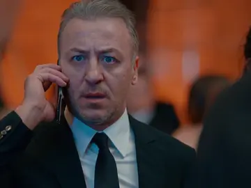 Mert desaparece y recibe una brutal paliza Mert desaparece y recibe una brutal paliza