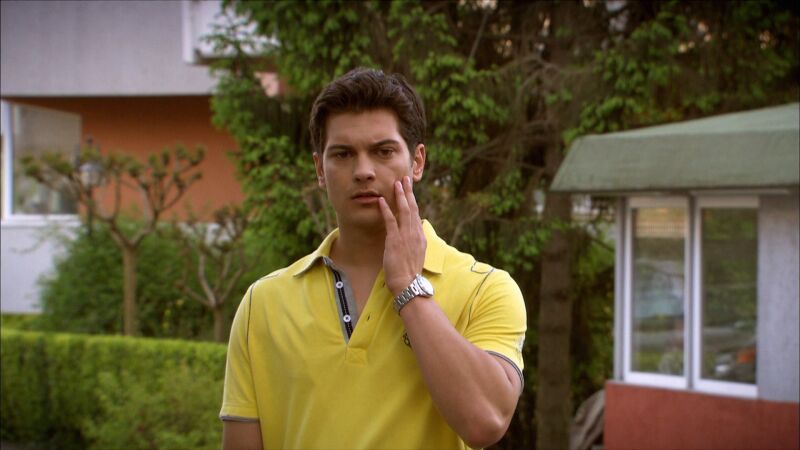 Feriha y Emir discuten en plena calle