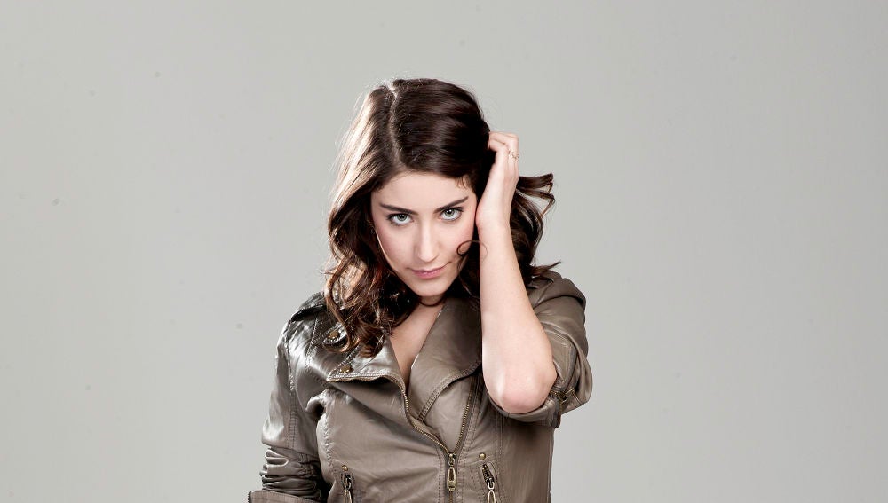 Hazal Kaya