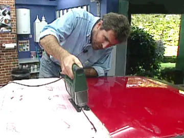 Instalación de un techo solar en un vehículo Instalación de un techo solar en un vehículo