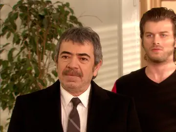 Fatma amenaza con contarle toda la verdad a Adnan Fatma amenaza con contarle toda la verdad a Adnan