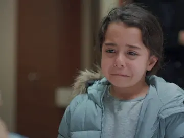 Zeynep se despide de Turna para siempre Zeynep se despide de Turna para siempre