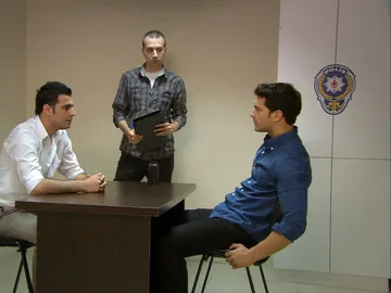 Emir, detenido Emir, detenido