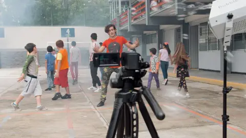 El nuevo vídeo de Aristemo Mi marido tiene más familia
