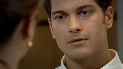 Feriha a Emir: "Tienes que elegir: Tu trabajo o yo" Feriha a Emir: "Tienes que elegir: Tu trabajo o yo"