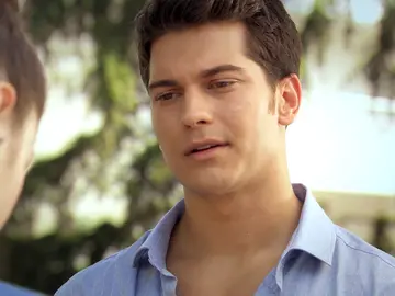 Emir a Feriha: "Un mal entendido nos destruyó" Emir a Feriha: "Un mal entendido nos destruyó"