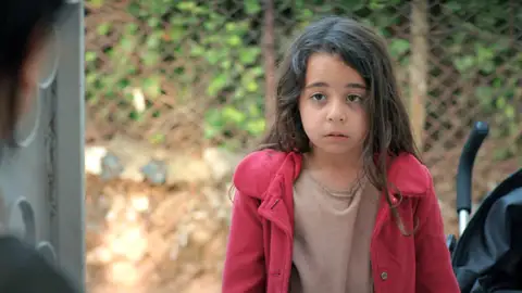 La pequeña Melek regresa a casa con Sule momento destacado