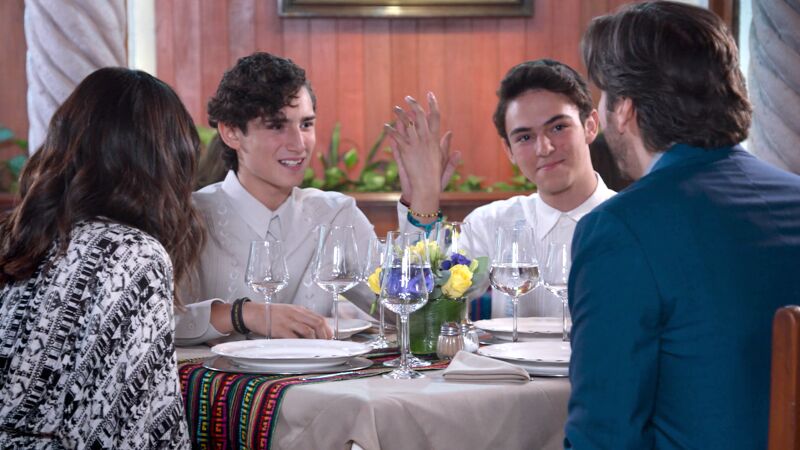 Aris y Temo anuncian que se van a casar