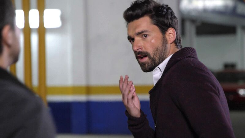 Ramón se pelea con Francisco, el novio de Fabiola