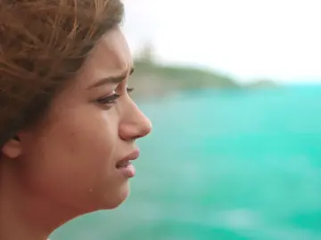 Ece, desesperada, trata de quitarse la vida Ece, desesperada, trata de quitarse la vida