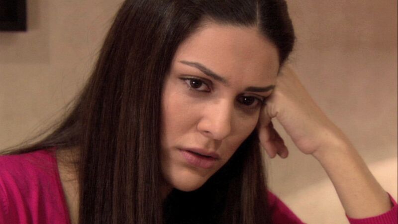 Sherezade se distancia poco a poco de Onur