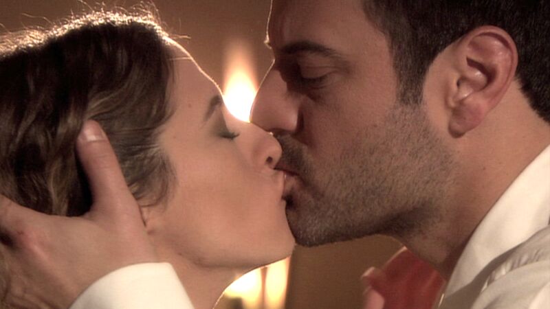 Kerem engaña a Bennu acostándose con Eda