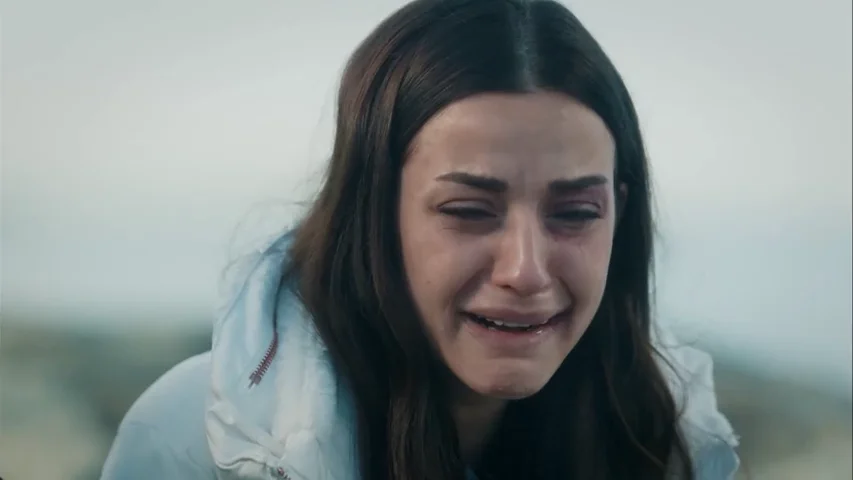 Nefes se sincera: "El tiempo se llevó todos mis sueños, Tahir" Nefes se sincera: "El tiempo se llevó todos mis sueños, Tahir"