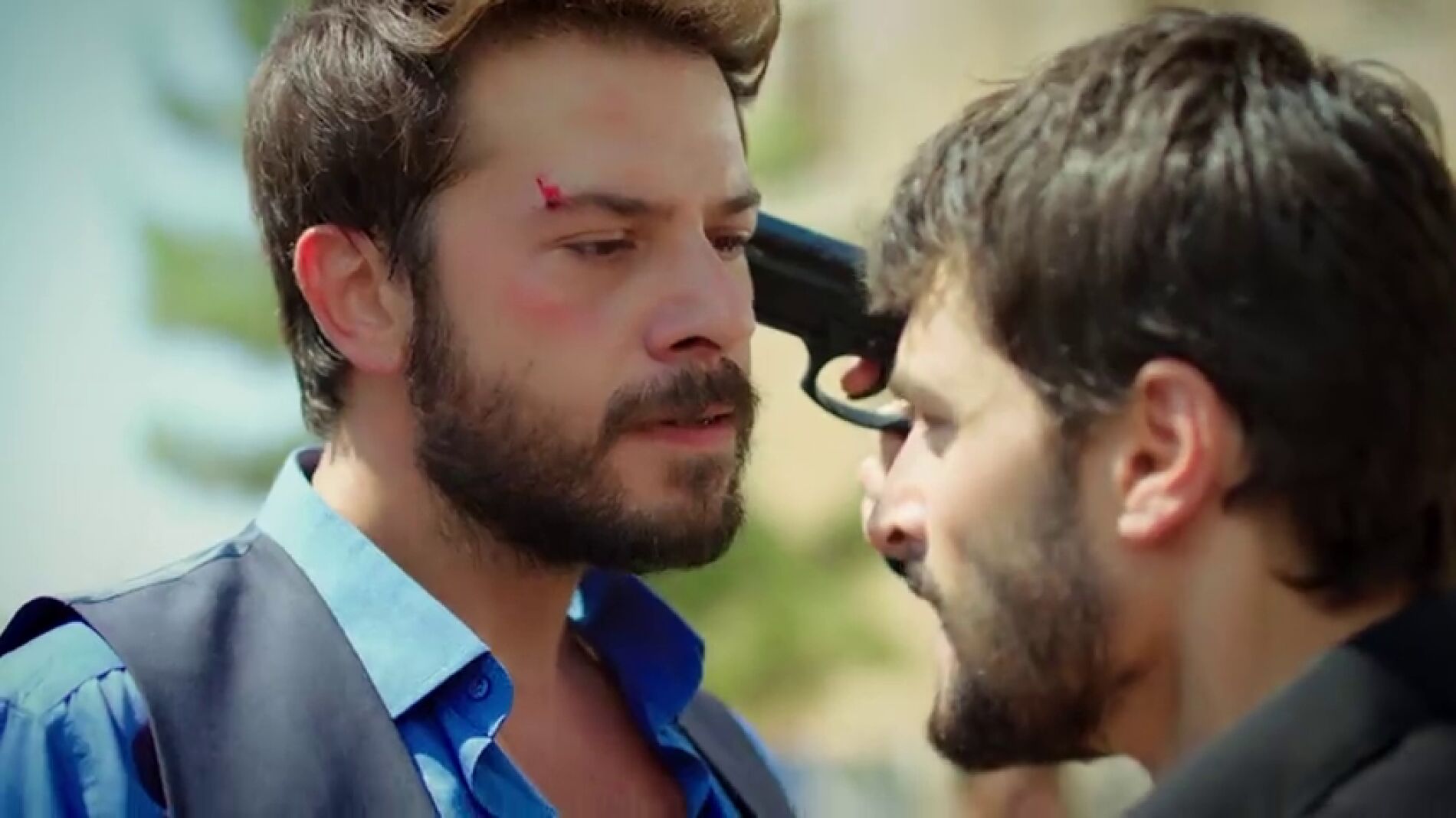 Miran y Azat se enzarzan en una brutal pelea